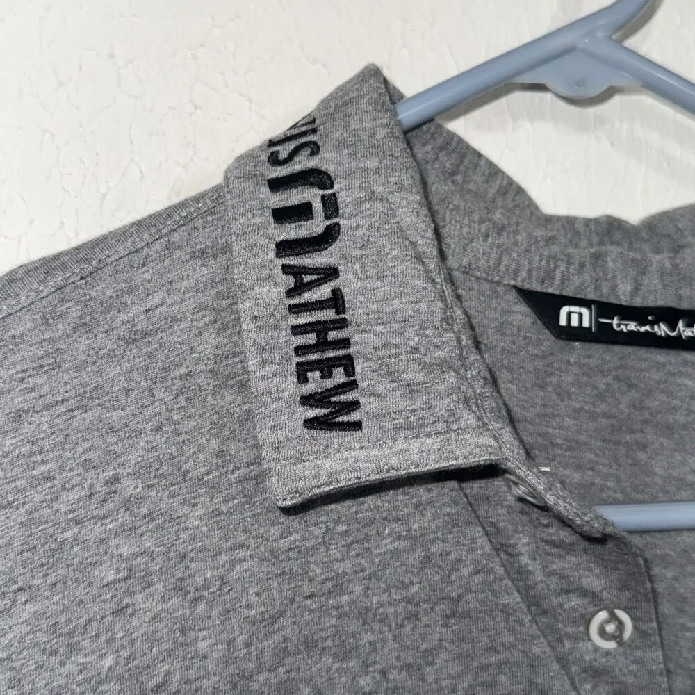 Travis Mathew Golf Polo Shirt Mens Sz Medium Gray Striped Performance